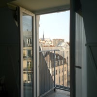 Photo taken at Hôtel Quartier Latin by Rodrigo T. on 7/25/2012