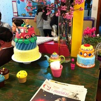 Photo taken at The Cake is on the Table by 🐉Waleska G. on 7/21/2012