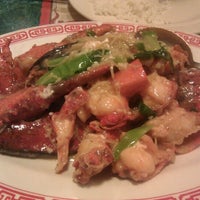 Photo taken at Fortune Chinese Restaurant by Johnny T. on 7/15/2012