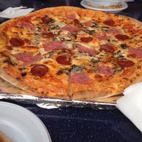 Photo taken at Pizza Da Marino by Онегин™ Е. on 8/12/2012