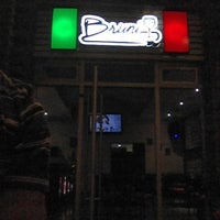 Das Foto wurde bei Bruni (Pizza, Panini &amp;amp; Drinks) von Unai G. am 4/15/2012 aufgenommen
