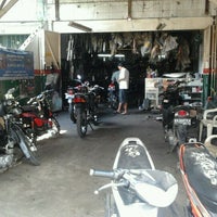 Photo taken at kawan motor bengkel by Sinaryo N. on 4/14/2012