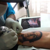 Photo taken at Don Rodrigues Tattoo by Lado B Escola P. on 7/27/2012