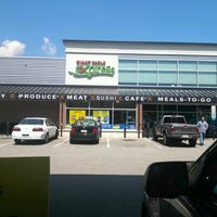 Giant Eagle Express - Grocery Store