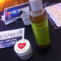 Photo taken at Kiehl&amp;#39;s by So young Y. on 3/19/2012