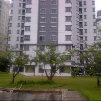 Photo taken at Taman Kemayoran Condominium by Ariansi Sherly on 2/19/2012