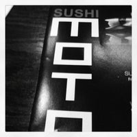 3/19/2012 tarihinde Freddi B.ziyaretçi tarafından Sushi Moto'de çekilen fotoğraf