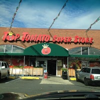 Photo taken at Top Tomato Super Store by Jason H. on 8/26/2012