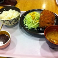 Photo taken at Shiki by Yohei S. on 5/16/2012