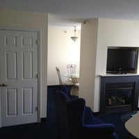รูปภาพถ่ายที่ Residence Inn Wilmington Landfall โดย John H. เมื่อ 6/20/2012