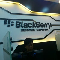 Photo taken at BlackBerry Center by Rio p. on 9/9/2012