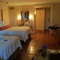 Foto diambil di Grove Isle Hotel &amp;amp; Spa oleh Adam M. pada 2/24/2012