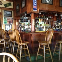 Foto tirada no(a) Penny Lane Pub and Grill por Jason B. em 5/10/2012
