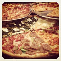 Снимок сделан в Pizza Mercato пользователем Stinky Cat B. 3/6/2012