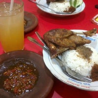 Photo taken at Nasi BeBek Pak Janggut by Micen M. on 9/3/2012