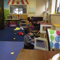 รูปภาพถ่ายที่ The Kinder Café โดย Joanna K. เมื่อ 2/14/2012