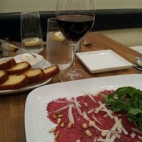 Das Foto wurde bei Kantina Cafe &amp;amp; Restaurant von Joel A. am 6/15/2012 aufgenommen