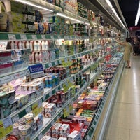 Photo taken at Sma supermercato by GuoYunshen on 8/9/2012