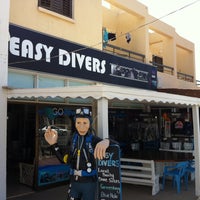 8/19/2012 tarihinde Joey R.ziyaretçi tarafından Easy Divers Cyprus'de çekilen fotoğraf