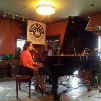 Снимок сделан в The Rex Hotel Jazz &amp;amp; Blues Bar пользователем Marko N. 6/17/2012