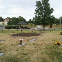 Das Foto wurde bei Penwell-Gabel Cemetery &amp;amp; Mausoleum von Brandy S. am 7/10/2012 aufgenommen