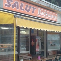 Photo taken at Salut Backwaren by Königin U. on 2/12/2012