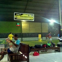 Foto diambil di Djuragan Futsal oleh Razorblur F. pada 8/15/2012