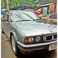 Photo taken at Road Runner BMW Parts &amp;amp; Services by krittapak p. on 7/13/2012
