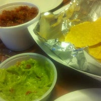 8/15/2012 tarihinde Stacy R.ziyaretçi tarafından East Coast Taco'de çekilen fotoğraf