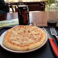 8/30/2012 tarihinde Livia T.ziyaretçi tarafından Joanin Pizza'de çekilen fotoğraf