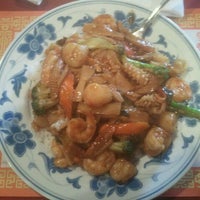 Photo taken at Twin Lion Chinese Restaurant by Kevin B. on 5/19/2012