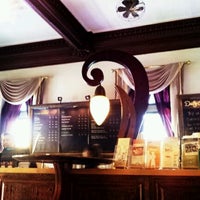 Photo taken at Starbucks by Joyzii N. on 3/17/2012