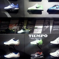 Nike - Tienda de artículos deportivos en La Florida