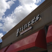 Photo taken at Prince&amp;#39;s Hamburgers by Chilly Bill S. on 8/14/2012