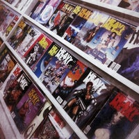 Das Foto wurde bei Meltdown Comics and Collectibles von Matt H. am 2/12/2012 aufgenommen
