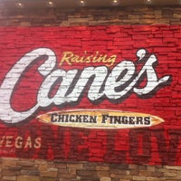 Снимок сделан в Raising Cane&amp;#39;s Chicken Fingers пользователем Jason F. 7/4/2012