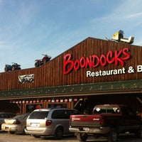 Foto diambil di Boondocks Restaurant and Bar oleh Jared S. pada 6/15/2012