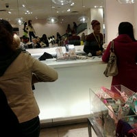 Photo taken at Forever 21 by Yumelda N. on 4/13/2012