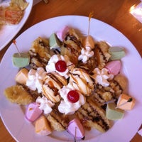 รูปภาพถ่ายที่ Momotaro Japanese Restaurant โดย Jackie G. เมื่อ 5/18/2012