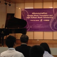 Photo taken at Siam Music Yamaha Concert Salon by Palprapha Marymag C. on 3/28/2012