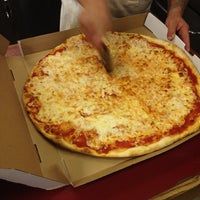 Снимок сделан в Polito&amp;#39;s Pizza пользователем Matt C. 3/10/2012