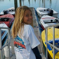 Photo prise au Tampa Speedboat Adventures par Chris S. le3/23/2012