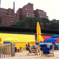 Photo prise au Brooklyn Beach Shack par Grace T. le7/28/2012