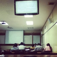 Photo taken at Room 7309 by Ke@wjie P. on 3/16/2012