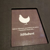 Снимок сделан в Rôtisserie St-Hubert пользователем Marc R. 8/5/2012