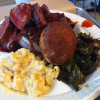 Снимок сделан в Mrs. Smokeys Real Pit BBQ пользователем Deena 6/22/2012