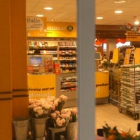 Photo taken at Jumbo by Wilfred v. on 6/1/2012