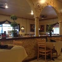 6/2/2012 tarihinde Abdullah N.ziyaretçi tarafından Phoenician Garden Mediterranean Bar and Grill'de çekilen fotoğraf