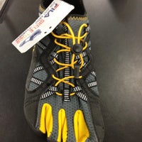 broadway shoes natomas