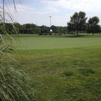 Das Foto wurde bei Golf Headquarters von Bryce P. am 8/12/2012 aufgenommen